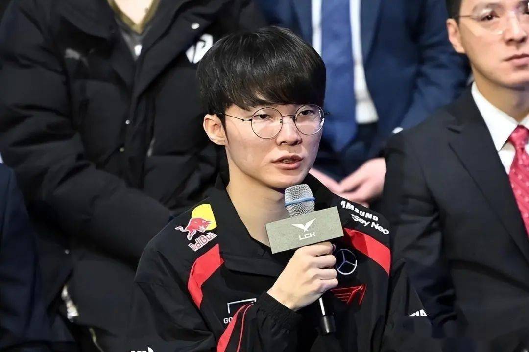 Faker也会进步引热议(女版faker莎赫儿信息) Faker也会进步引热议(女版faker莎赫儿信息)